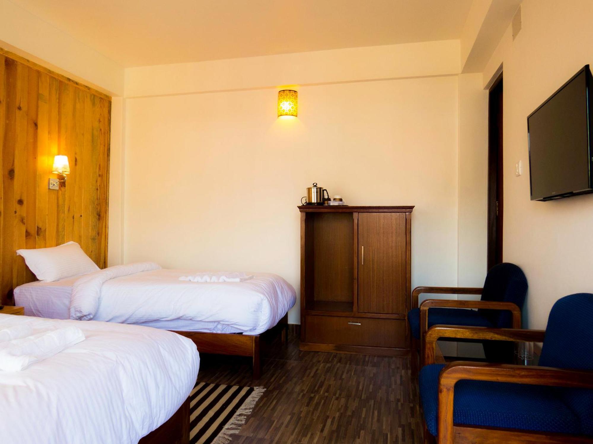 Tristar Hotel Pokhara Eksteriør billede